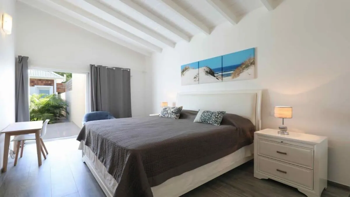 Dazzling Villa with Heated Swimming Pool St. Barthelemy 0*,  Saint Barthélemy